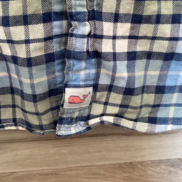 EUC- Men’s Vineyard Vines Slim Fit Murray Shirt, S - Picture 2 of 4
